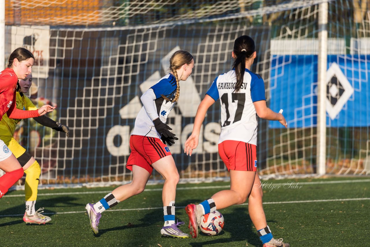 Bild 177 - wBJ Hamburger SV - Holstein Kiel : Ergebnis: 8:0